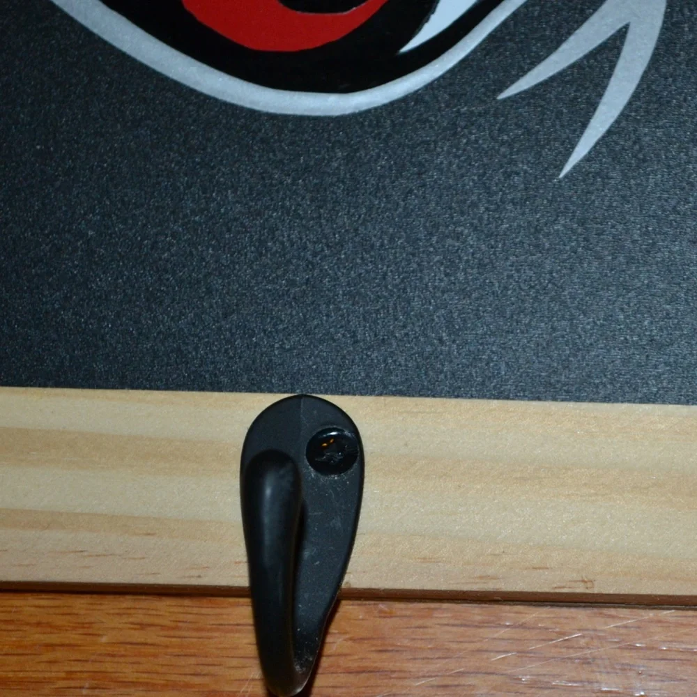 Cincinnati Bearcats black and red wooden wall hook decor